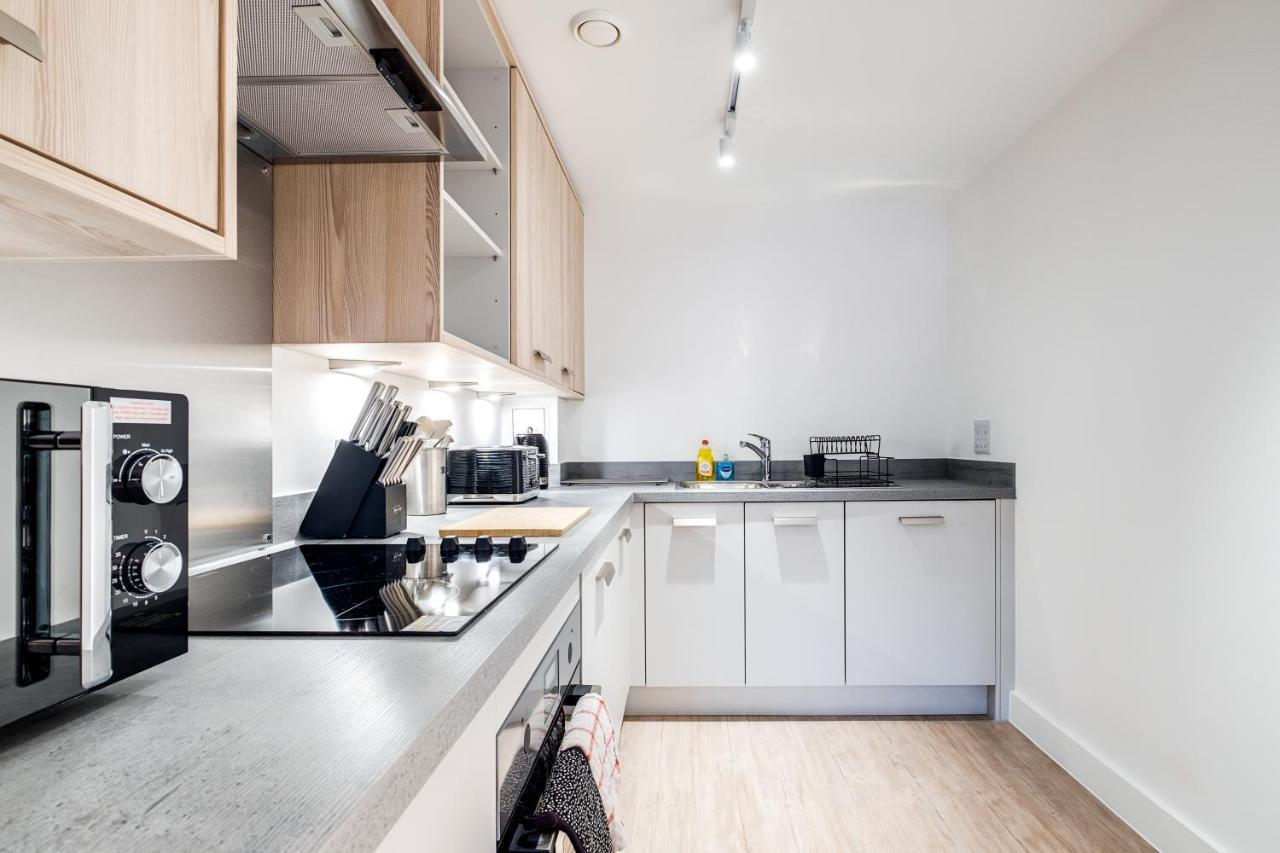 ברמינגהאם Ebra Stays - Choice Of 2 Or 3 Individual Beds - Luxury New Build Apartment ✪ City Centre, Digbeth ✓ Smart Tv'S & Large Corner Sofa - מראה חיצוני תמונה